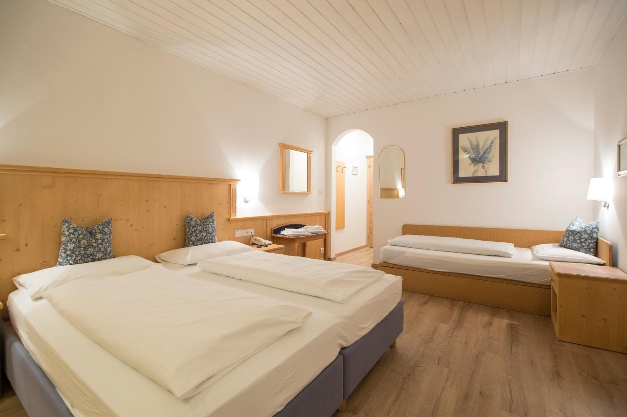 Hotel Krondlhof بَرونيكو الغرفة الصورة
